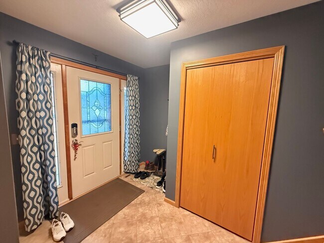 Foto del edificio - 331 Brookestone Dr SE