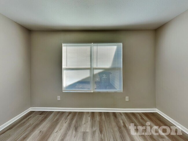 Foto del edificio - 17506 Sundrop Ln