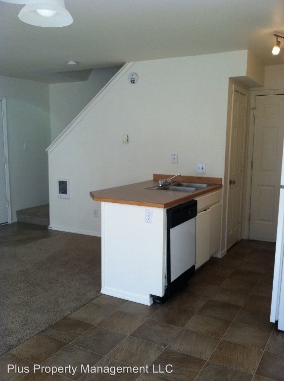 Foto del edificio - 805 NW Saginaw Ave