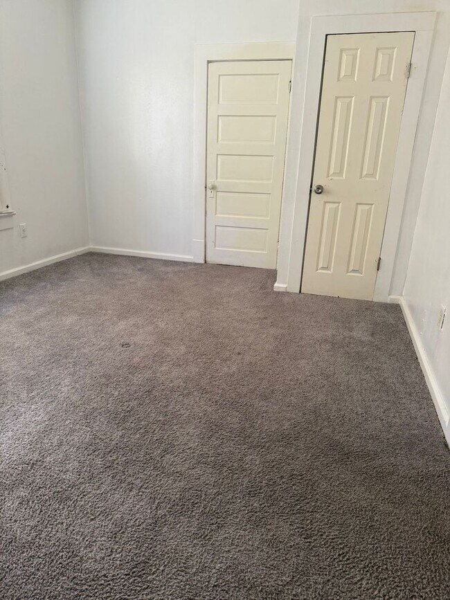 Foto del edificio - 1025 Lake Charles Ave