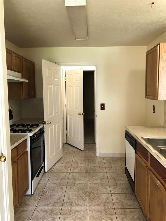 Foto del edificio - 6607 Bellaire Gardens Dr