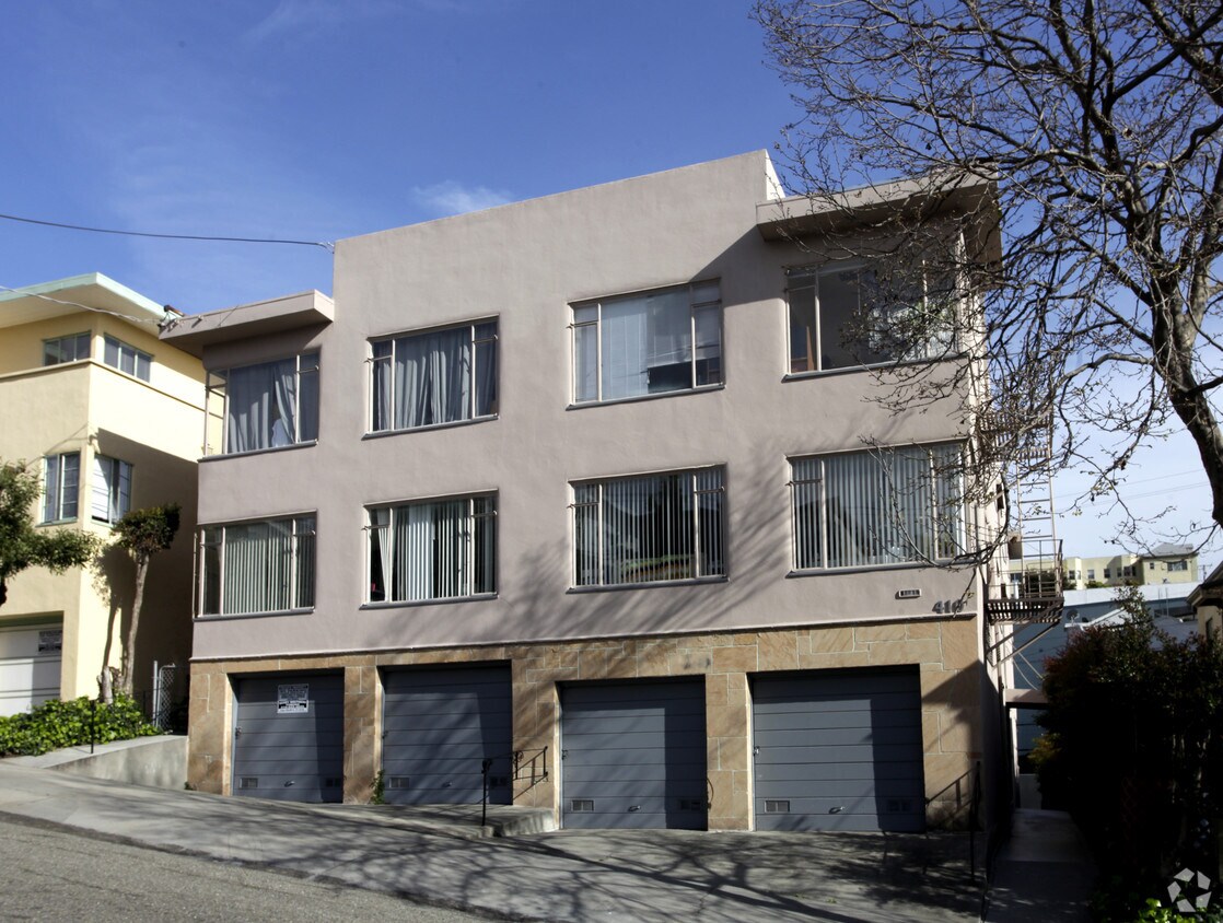 Building Photo - 410 Merritt Ave
