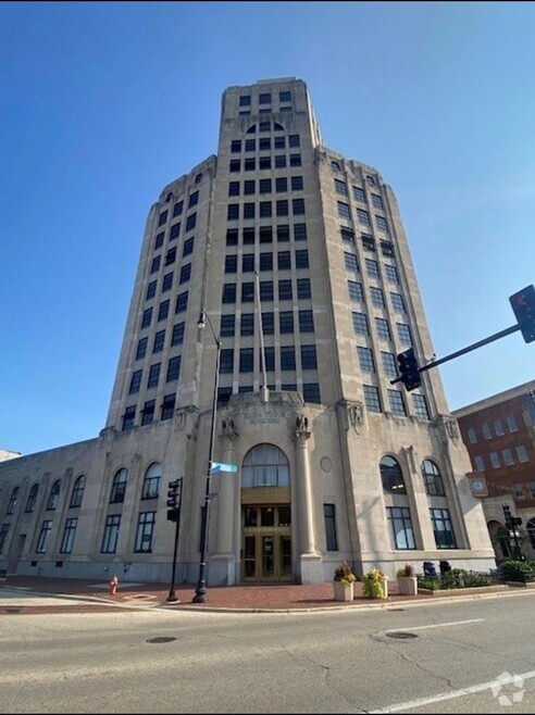 Building Photo - Elgin Tower Lofts