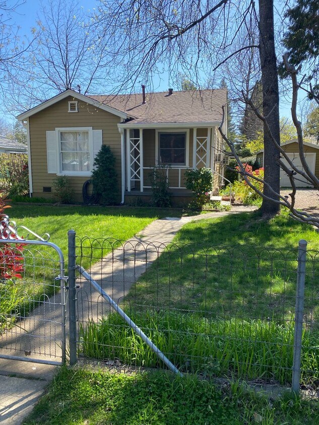 Primary Photo - 2 bedroom 2 bath home