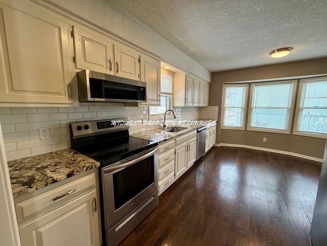 Foto del edificio - 3 Bed | 2 Bath Home for Rent – Lee’s Summit