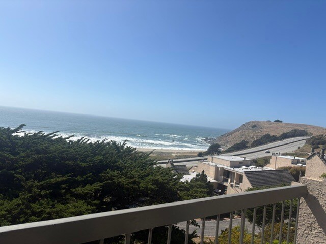 Foto del edificio - 425 Roberts Rd