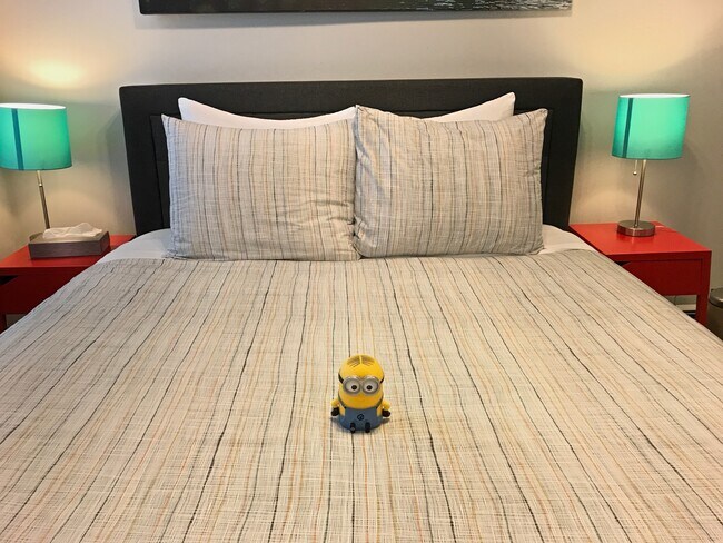 Foto del edificio - 130 W 8th St