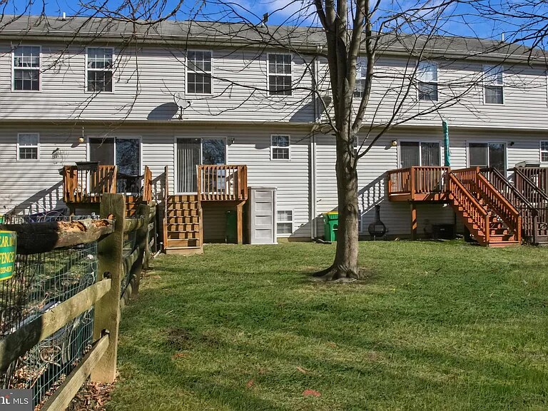 204 Edgerow Dr, Middletown, DE 19709 Townhome Rentals in Middletown