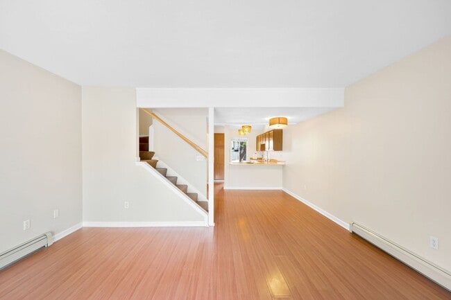 Building Photo - 3BD, 2.5 Boulder Townhome with 1-Car Garage