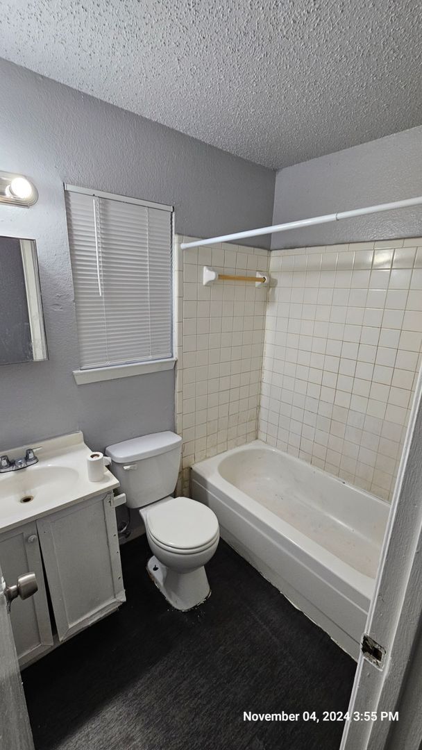 Foto del edificio - 5424-5426 Helmick Ave