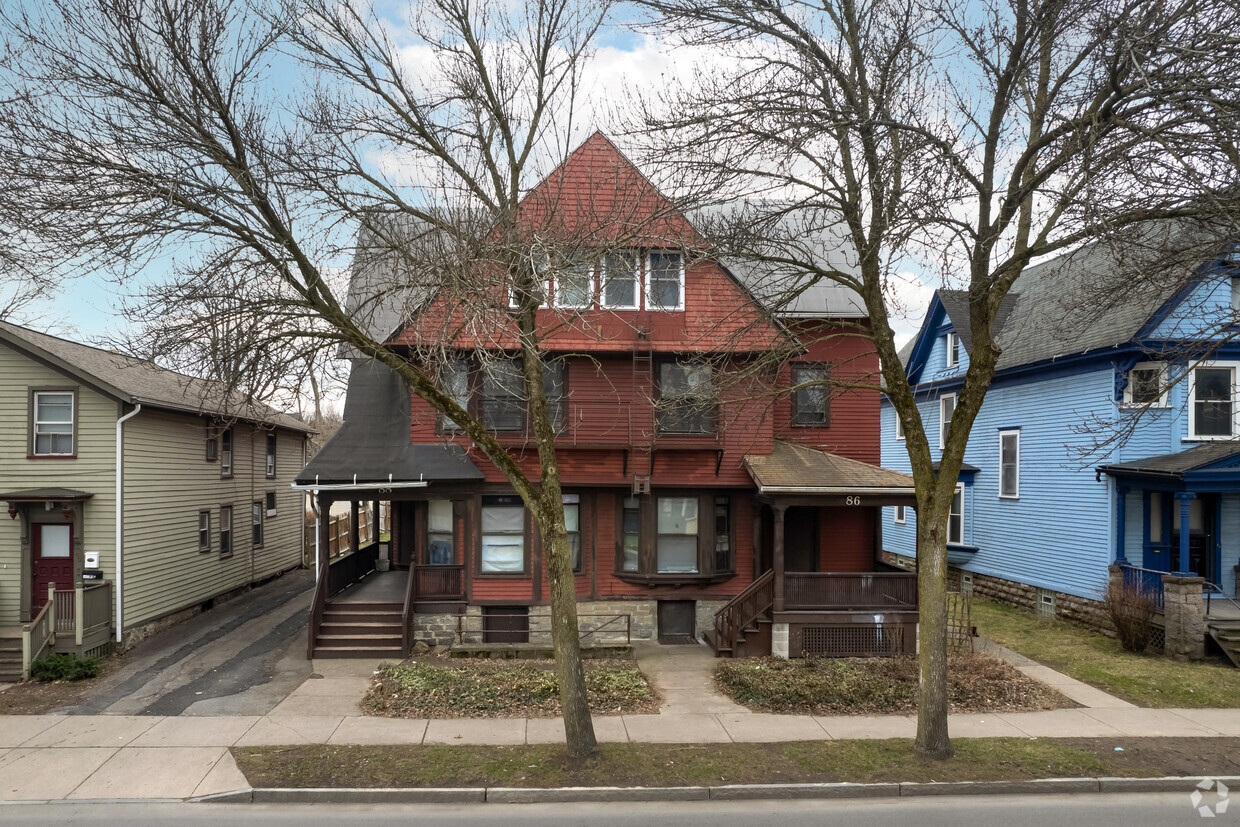 Building Photo - 86-88 Alexander St