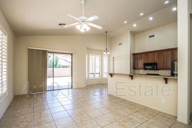 Foto del edificio - 7249 E Norland St