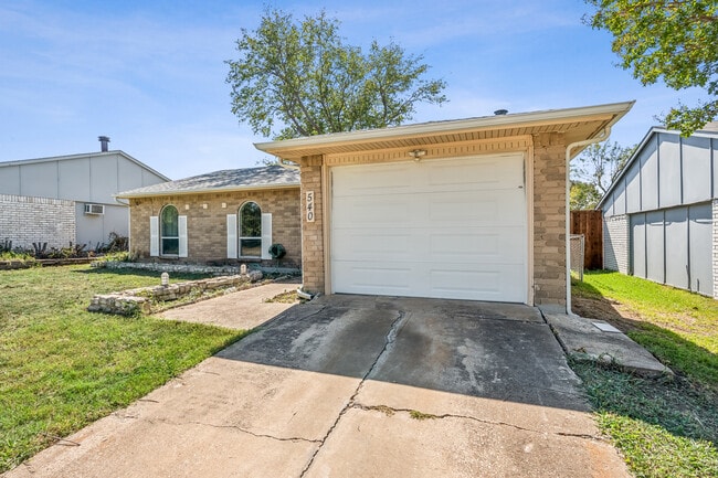 Foto del edificio - 540 Oldbridge Dr