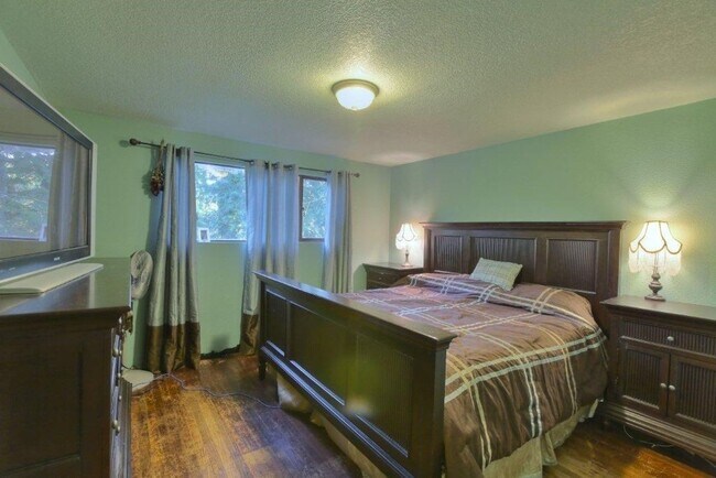 Foto del edificio - Charming 3 Bed 2 Bath Home in Eastgate