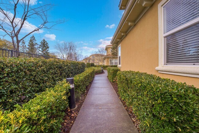 Foto del edificio - 4800 Westlake Pkwy