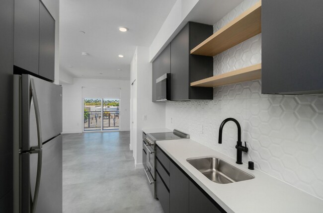Foto del edificio - 3450 W 43rd St