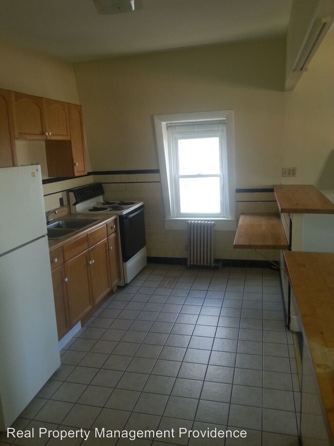 Building Photo - 24 Pocasset Ave