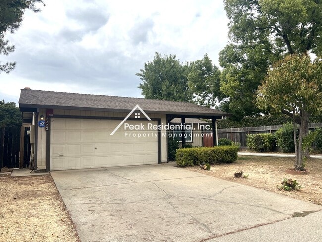 Photo - 3222 Hogarth Drive House
