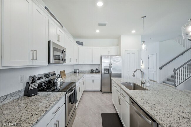 Building Photo - 13868 Pine Lodge Ln