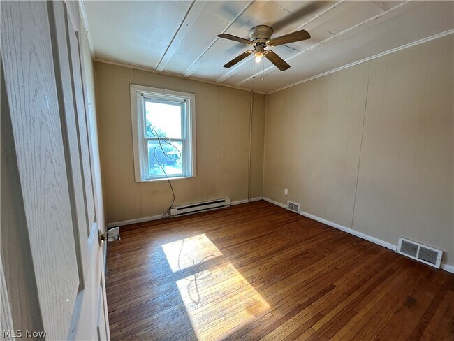 Foto del edificio - 106 S 12th St