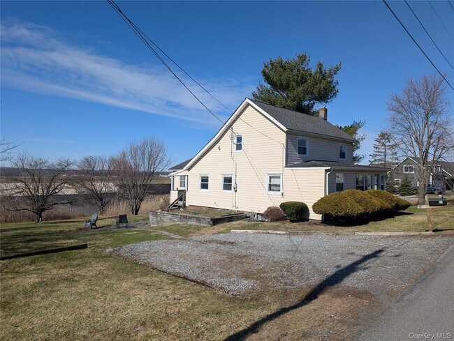 Foto del edificio - 21 Maloney Ln