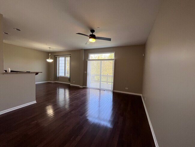 Foto del edificio - 6384 Cunningham Ct