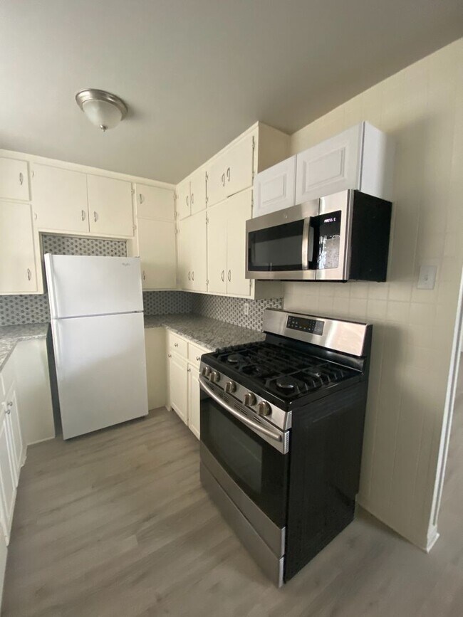 Foto del edificio - Now available 3 bed 1 bath in Arnett Benson