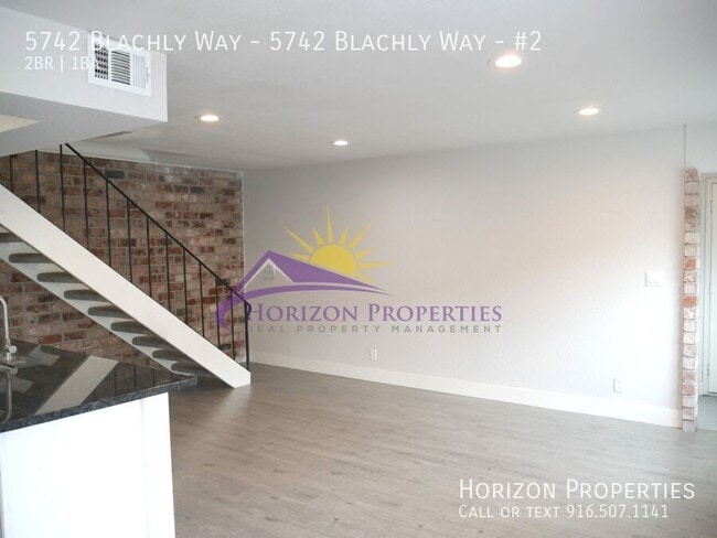 Building Photo - 5742 Blachly Way
