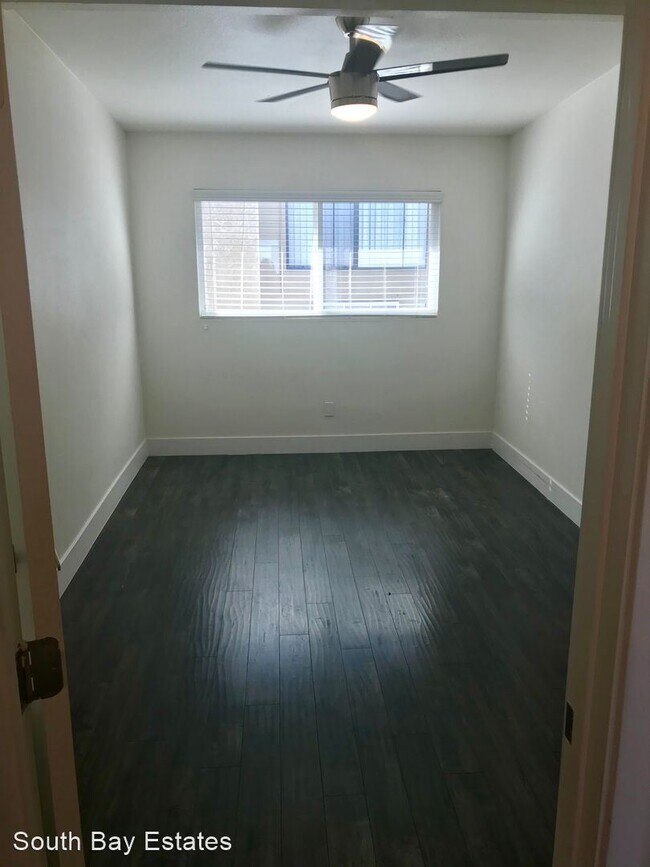 Foto del edificio - 14715-14719 Chadron Ave