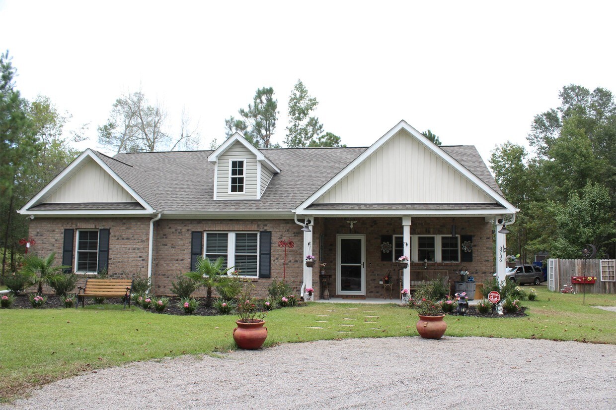 Primary Photo - 3736 Old Maco Rd NE