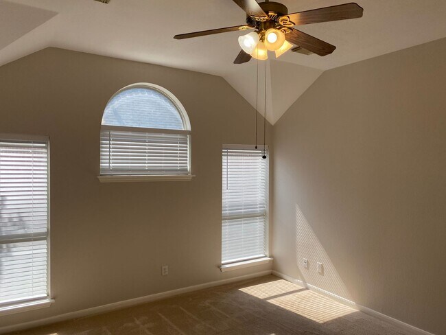Foto del edificio - 4108 N Summercrest Loop