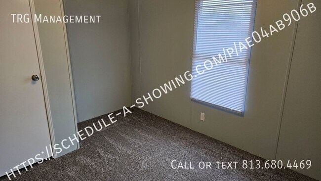 Foto del edificio - Mobile Home with 3 Bedrooms and 2 Baths Ne...