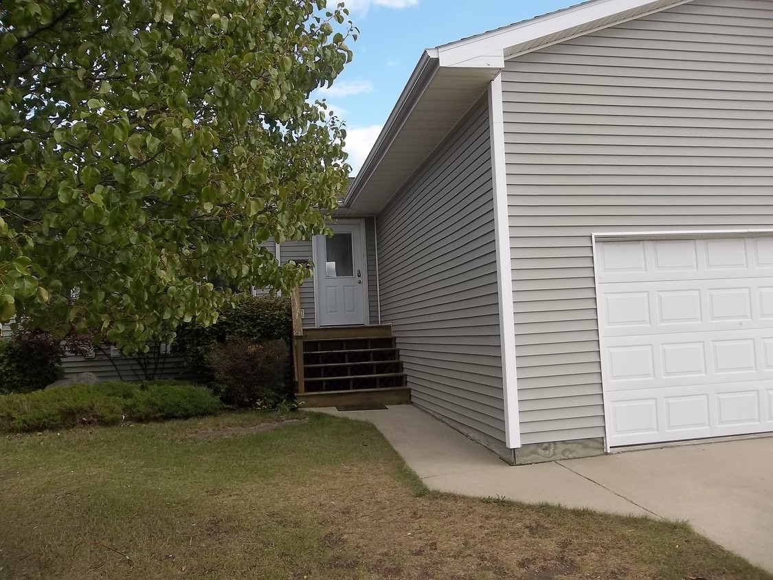 Foto principal - 1017 S Crapo St