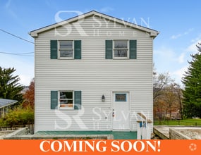 Building Photo - 123 Cherry St