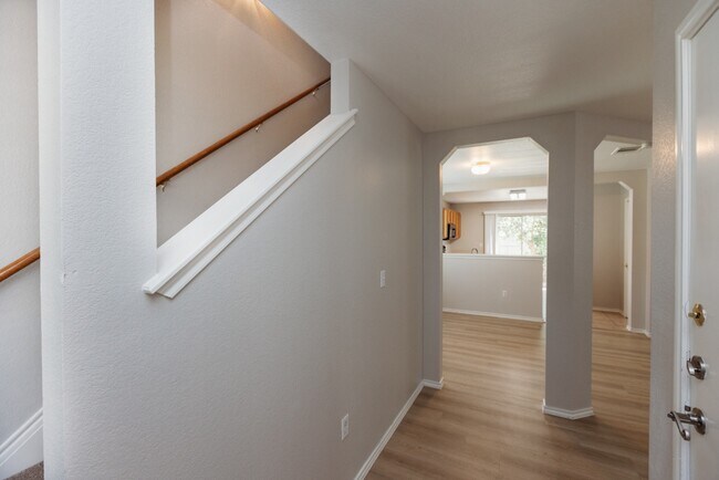 Foto del edificio - Close to Toll Road and Schools