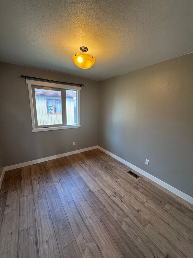 Foto del edificio - 7810 Mayfair Dr