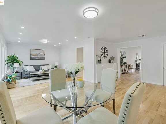 Foto del edificio - 1431 Sunset Loop