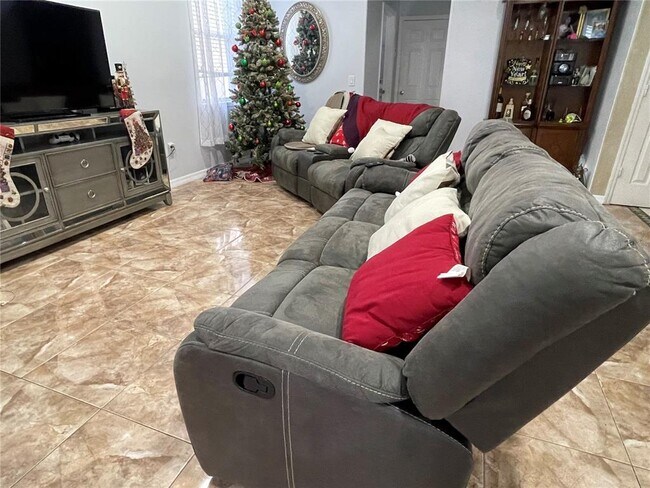 Building Photo - 1927 White Heron Bay Cir