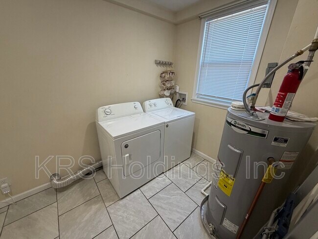 Foto del edificio - 2209 Silbert Rd