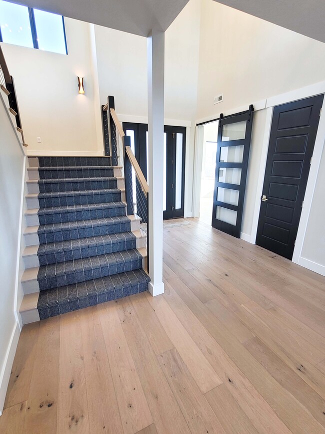 Building Photo - 1303 E Lasso Trail