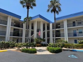 Building Photo - 1828 Pine Valley Dr