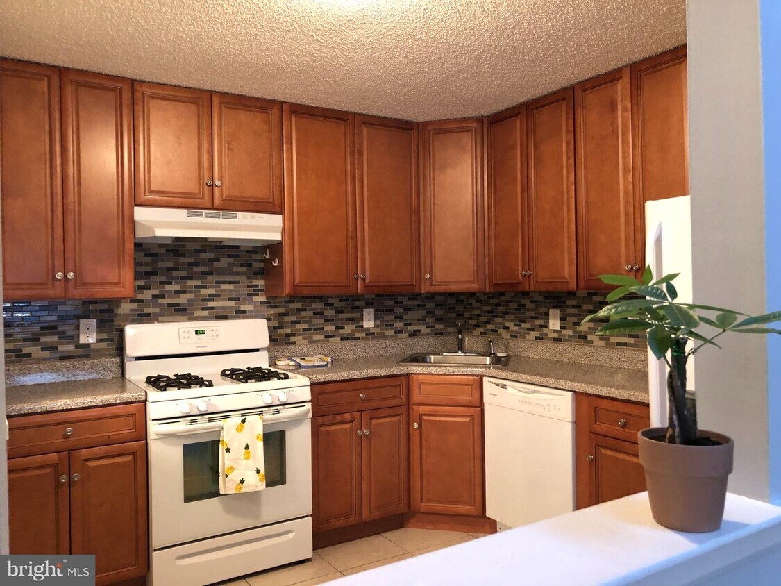 Foto principal - 85 Willow Ct