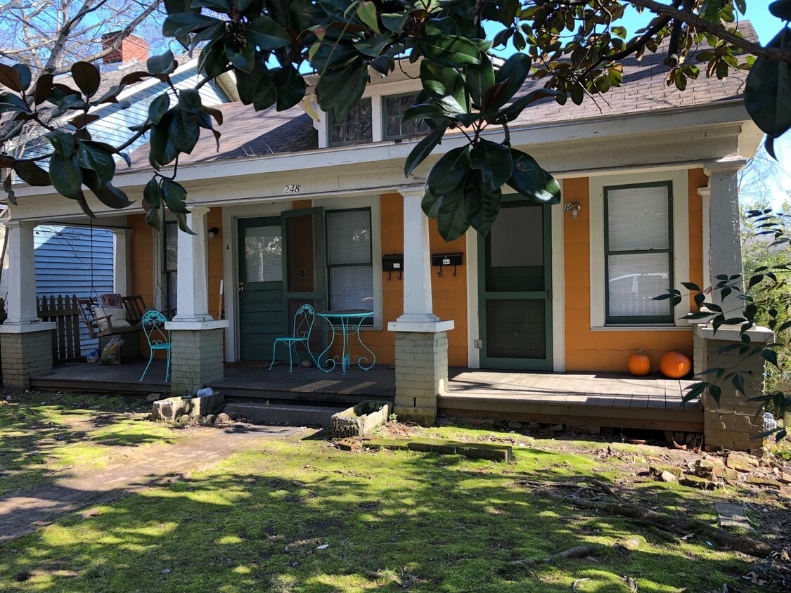 1 bed bath Duplex on Barber St. - 1 bed bath Duplex on Barber St.