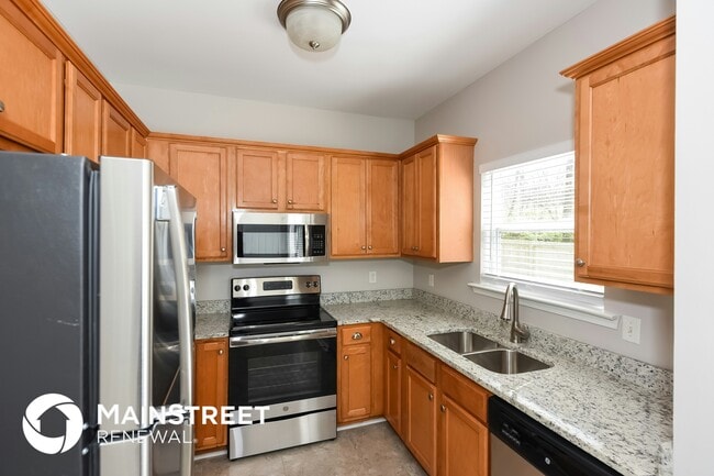 Building Photo - 2108 Lombardia Ct