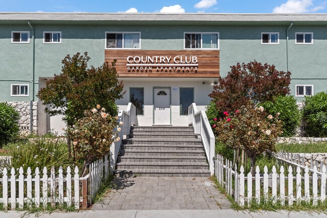 Building Photo - Country Club Garden Apartments