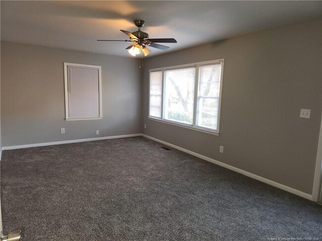 Building Photo - 3231 Rogers Dr