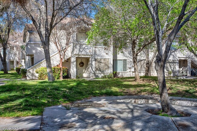 Building Photo - 3035 Casey Dr