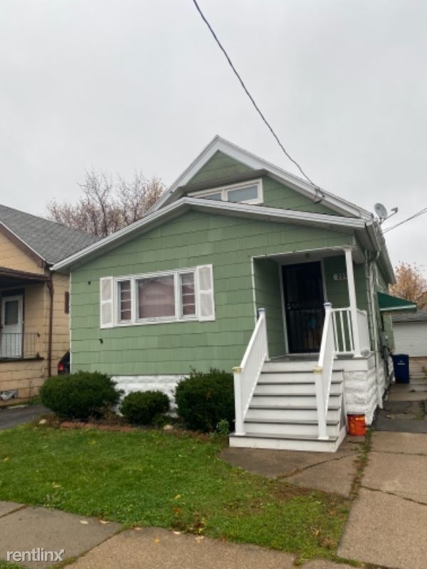 Primary Photo - 4 br, 2 bath House - 205 Newburgh Ave