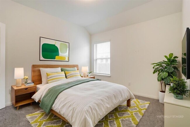 Foto del edificio - 2017 Camay St