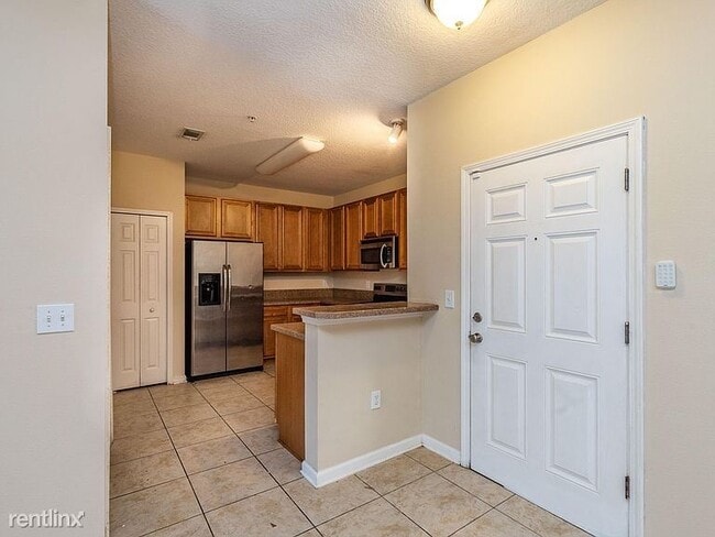 Building Photo - 6935 Ortega Woods Dr
